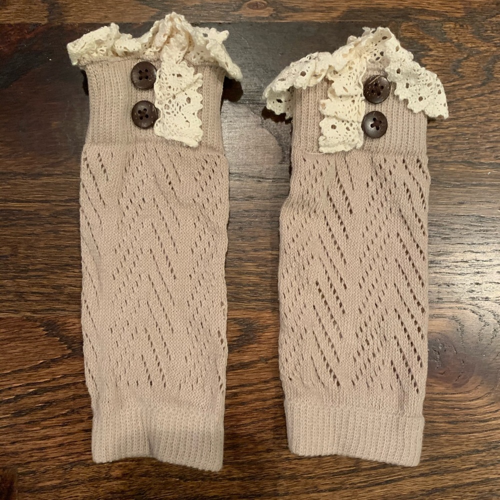 Tan lace boot socks- new